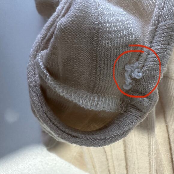 Lykke Wullf Womens Bobby Bell Sleeve Rib Knit Top Size Small Cream Classic - Picture 6 of 7